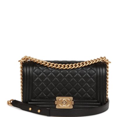 حقيبة متوسطة Chanel Boy أسود كافيار عتيق إكسسوارات معدنية ذهبية