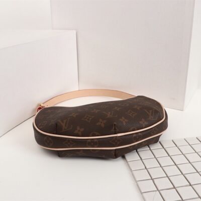 Louis Vuitton M51510 Pochette Croissant Shoulder Bag