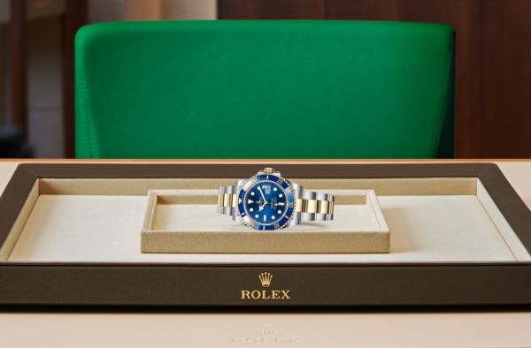 Rolex Submariner Date M126613LB 0002 - Classic Luxury Diving Watch
