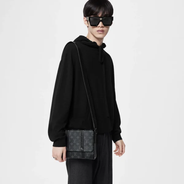 Louis Vuitton Trunk Messenger M45727