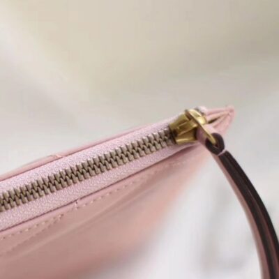 Gucci GG Marmont matelasse leather pouch 476440