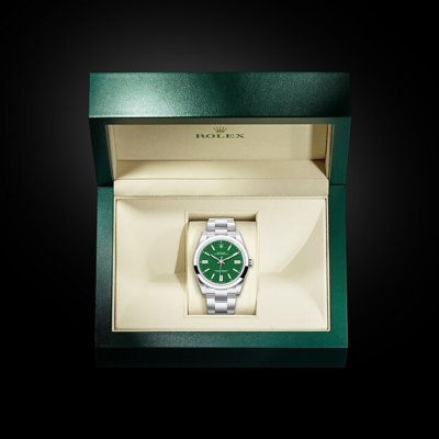 Rolex Oyster Perpetual 41-M124300 0005: A Timeless Accessory for Any Outfit