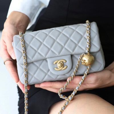 13340171308201353_21e285eb-8120-4e17-a775-0ef244ad7dd2 FLAP BAG 20CM GREY LAMBSKIN GOLD HARDWARE