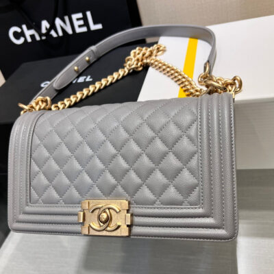 13344148896310213_9119d098-2d4a-4c56-80f8-20f573f238d7 BOY BAG MEDIUM 25 GREY CAVIAR GOLD HARDWARE