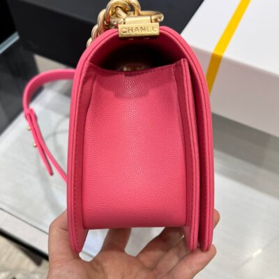 BOY BAG MEDIUM 25 RED CAVIAR GOLD HARDWARE