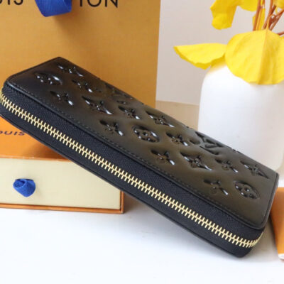13349352749104976_a1a45a68-5f6b-4dee-8596-c3071973f254 ZIPPY WALLET 19 BLACK EMBOSSED LAMBSKIN