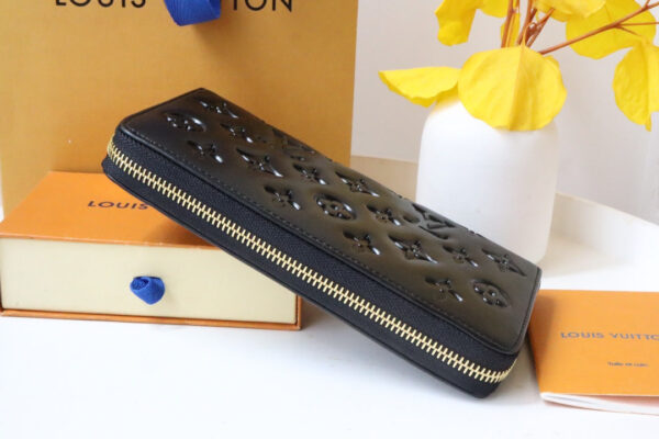 13349352749104976_a1a45a68-5f6b-4dee-8596-c3071973f254 ZIPPY WALLET 19 BLACK EMBOSSED LAMBSKIN