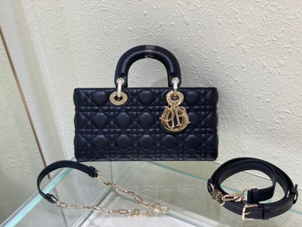13350670132989076_dde9cac2-2e60-4249-85a6-b3cd535639a1 MEDIUM LADY D-JOY 26 BLACK LAMBSKIN