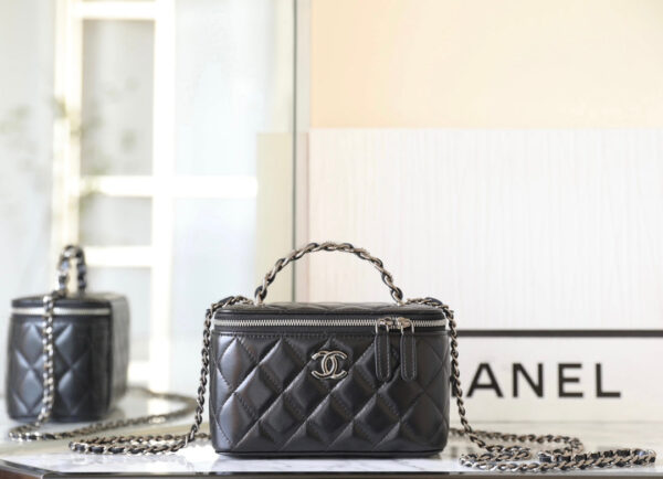 13350828584073644_dd14cb64-6364-46f1-971f-4868afa9b326 CC VANITY CASE 17 BLACK LAMBSKIN SILVER HARDWARE