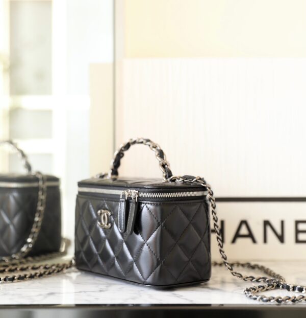 13350828586235614_4eaa1f26-2f16-4c45-9e15-e6fc1af9aa6c CC VANITY CASE 17 BLACK LAMBSKIN SILVER HARDWARE