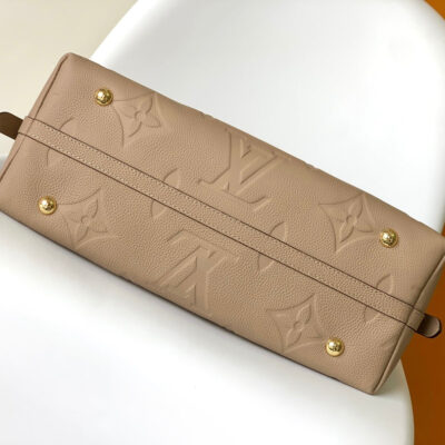 13351064348574566_499ea310-e96d-4a56-aab1-5151c6758dc9 CARRYALL MM 39 BEIGE MONOGRAM GRAINED COWHIDE LEATHER