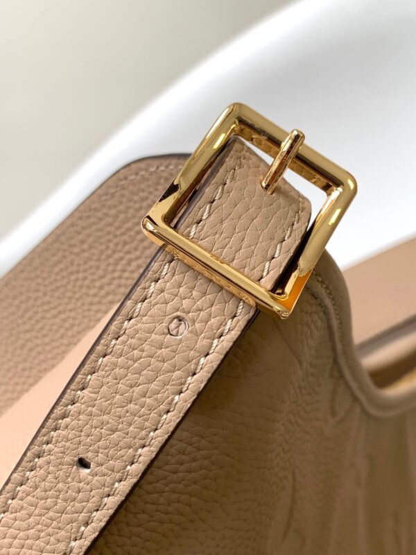 13351064350492897_e72bf78e-326b-4a92-922c-fe33054a5a61 CARRYALL MM 39 BEIGE MONOGRAM GRAINED COWHIDE LEATHER