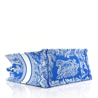 146214447adef5d10429a699ccd46c17 CHRISTIAN DIOR Canvas Embroidered Medium Dioriviera Toile De Jouy Book Tote Fluorescent Blue