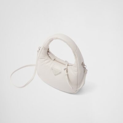 حقيبة صغيرة Prada Soft مبطنة جلد نابا أبيض