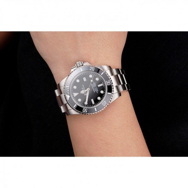 Dive into Luxury with Rolex Submariner PR16233P | Buy Online Now
