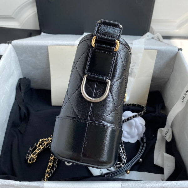 20200913_i1599933994_3487_3_jpg CC ABRIELLE MINI 20 HOBO BAG IN BLACK CALFSKIN
