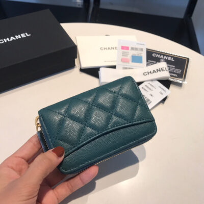 20201013_i1602573846_6208_2_jpg_3d0e7598-d892-46dc-b125-c9c10c1e789a CC ZIPPED CAVIAR PURSE 11 OCEAN CALFSKIN GOLD ICON