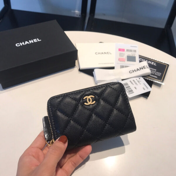 20201013_i1602573918_1508_0_jpg_0a63983e-193d-418a-9999-f007828fc4e8 CC ZIPPED CAVIAR PURSE 11 BLACK CALFSKIN GOLD ICON