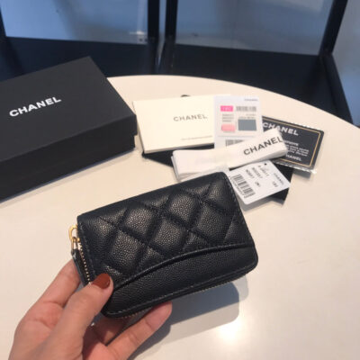 20201013_i1602573918_4095_2_jpg_b1fe9a4b-7784-451f-b1bc-33eecd72dbec CC ZIPPED CAVIAR PURSE 11 BLACK CALFSKIN GOLD ICON