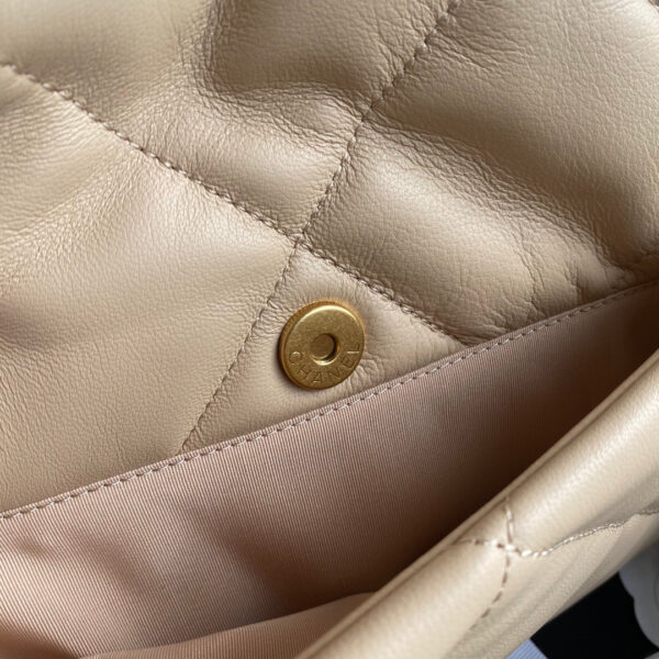 20201210_i1607540861_4712_6_jpg CC LARGE 30 FLAP BAG IN BEIGE CREAM LAMBSKIN