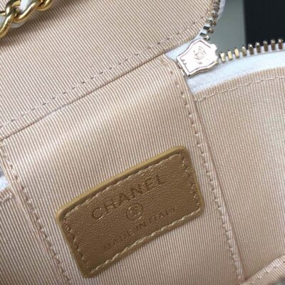 CC MINI 11 VANITY CHAIN IN WHITE CALFSKIN GOLD HARDWARE