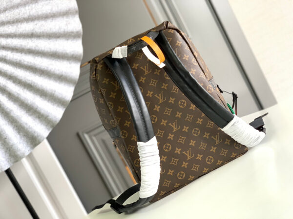DISCOVERY BACKPACK 40 IN BROWN MONOGRAM CANVAS RUBBER LOGO