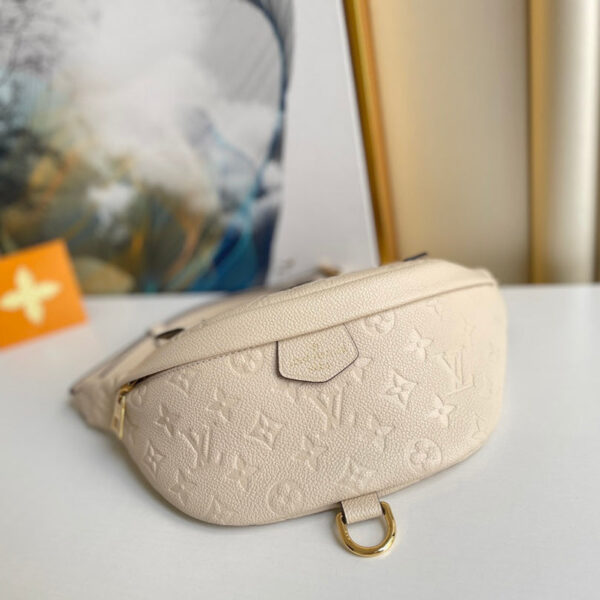20210621_i1624274545_110_0_jpg LV BUMBAG WAIST BAG 37 IN CREAM GRAINED CALFSKIN