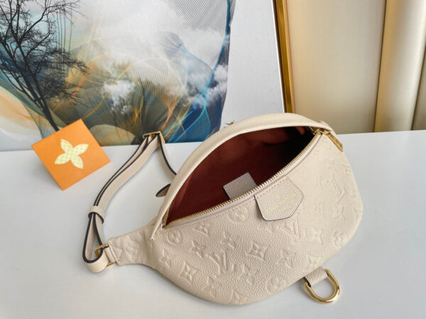 20210621_i1624274545_4145_7_jpg LV BUMBAG WAIST BAG 37 IN CREAM GRAINED CALFSKIN