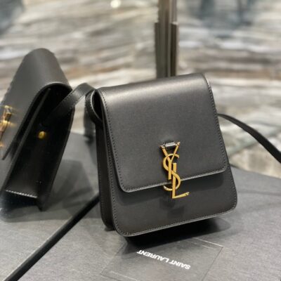 KAIA 18 HANDBAG IN BLACK CALFSKIN