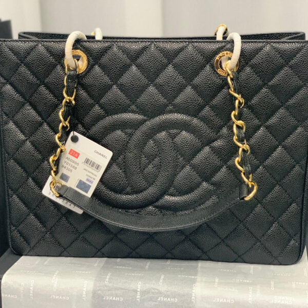 20211025_i1635175269_8484_1_jpg_44bfc6b1-babd-4e2c-8381-a3afdbfb7d14 CHANEL 25S MEDALLION TOTE 33 CM IN BLACK CAVIAR WITH GOLD HARDWARE