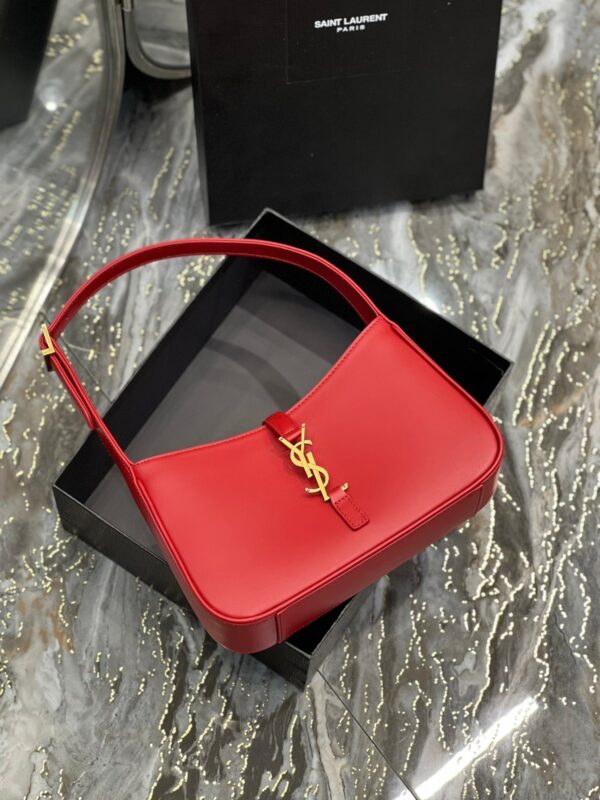 20220401_i1648808504_6724_8_jpg_9e4350ba-2a25-4934-8878-7d6c401ea62b LE 5 A 7 23 RED LAMBSKIN GOLD HARDWARE