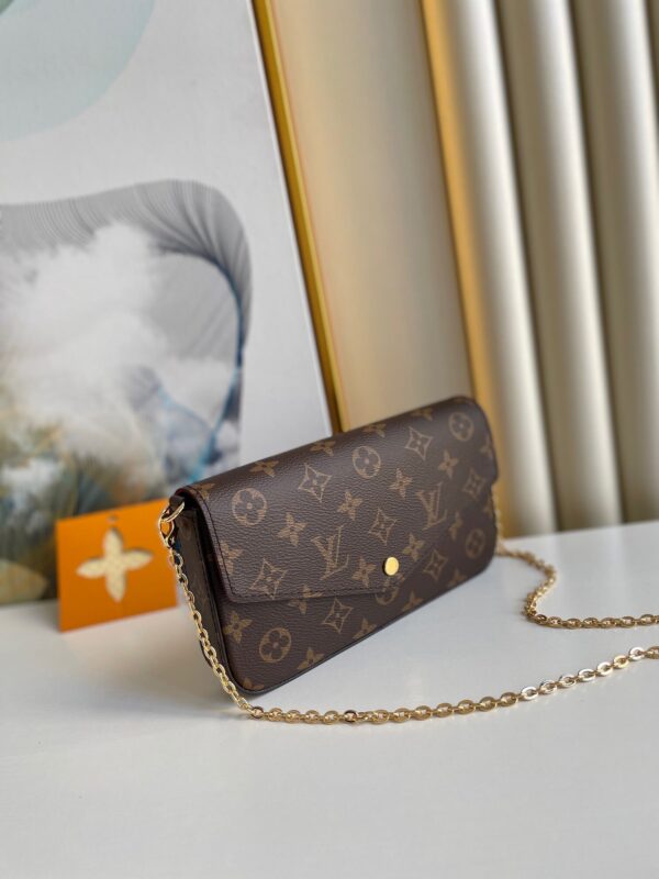 20220521_i1653111897_3794_1_jpg FÉLICIE POCHETTE 21 IN BROWN MONOGRAM CANVAS GOLD HARDWARE