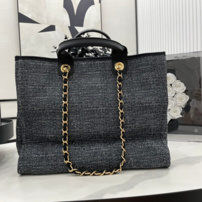 CC DEAUVILLE LARGE 38 TOTE BAG IN BLACK CANVAS GOLD HARDWARE