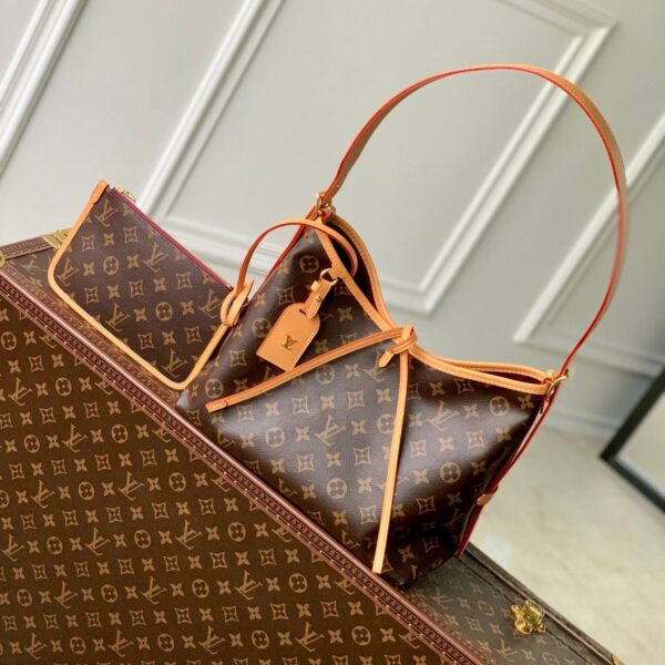 20220706_i1657105253_3984_0_jpg CARRYALL PM 29 BROWN BEIGE MONOGRAM CANVAS