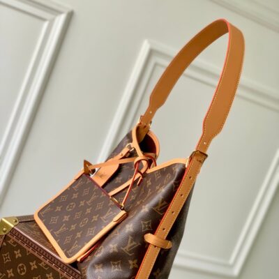 20220706_i1657105253_7026_2_jpg CARRYALL PM 29 BROWN BEIGE MONOGRAM CANVAS