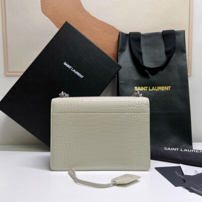 20220728_i1658984365_3829_8_jpg SUNSET MEDIUM 22 IN WHITE CROCODILE PATTERN CALFSKIN SILVER HARDWARE