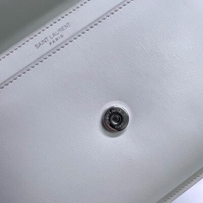 20220728_i1658998537_1535_4_jpg SUNSET MEDIUM 22 IN WHITE CALFSKIN SILVER HARDWARE