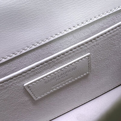 20220728_i1658998537_7362_6_jpg SUNSET MEDIUM 22 IN WHITE CALFSKIN SILVER HARDWARE