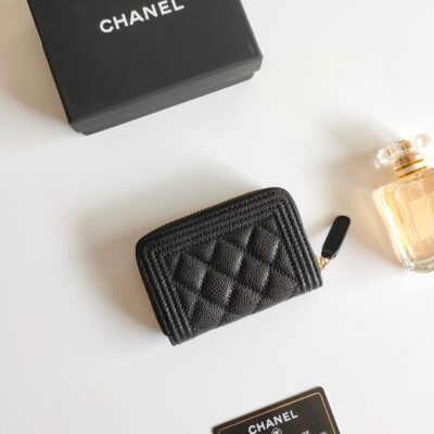 20220821_a1661075274065_8226_jpg_857c7dec-913a-4fee-9034-67b55edcf308 CC BOY ZIP COIN PURSE 11.5 BLACK GRAINED CALFSKIN GOLD ICON