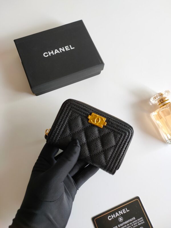 20220821_a1661075274349_7446_jpg_c6109c91-c4e9-4b57-b2dd-f08f25cdb551 CC BOY ZIP COIN PURSE 11.5 BLACK GRAINED CALFSKIN GOLD ICON