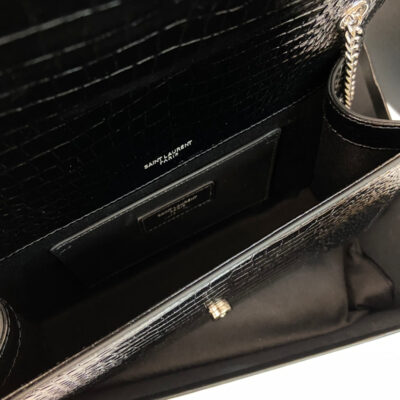 KATE TASSEL 24 CROCODILE PATTERN CALFSKIN BLACK WITH SILVER LOGO