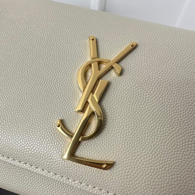 20221117_i1668657251_9338_2_jpg KATE 20 SMALL IN CALFSKIN WHITE WITH GOLD LOGO