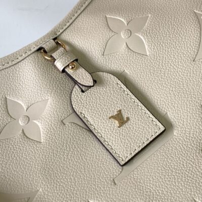 CARRYALL PM 29 WHITE MONOGRAM GRAINED COWHIDE LEATHER