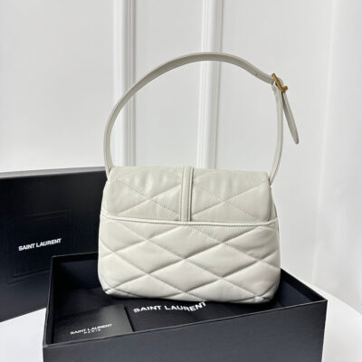 20221205_i1670228260_3727_8_jpg_dc89bd2f-93e9-4849-84a3-92f8c5ebdd46 LE 5 À 7 HANDBAG 24 IN WHITE LAMBSKIN