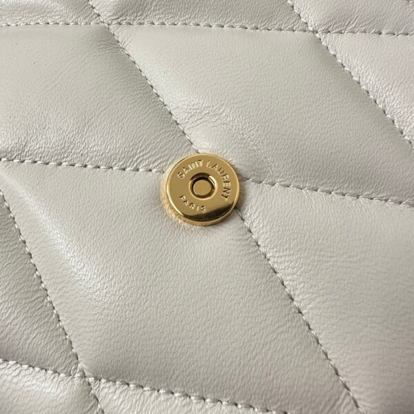 20221205_i1670228260_4623_4_jpg_9564c083-8525-4ad6-bffa-23ed88dad435 LE 5 À 7 HANDBAG 24 IN WHITE LAMBSKIN