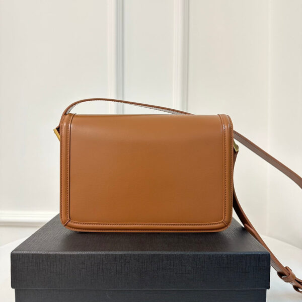 20230103_i1672718442_3760_8_jpg_045b2cfc-ca50-4331-86cc-5dfaf67fe007 SOLFERINO 23 SATCHEL IN BOX CINNAMON BROWN CALFSKIN