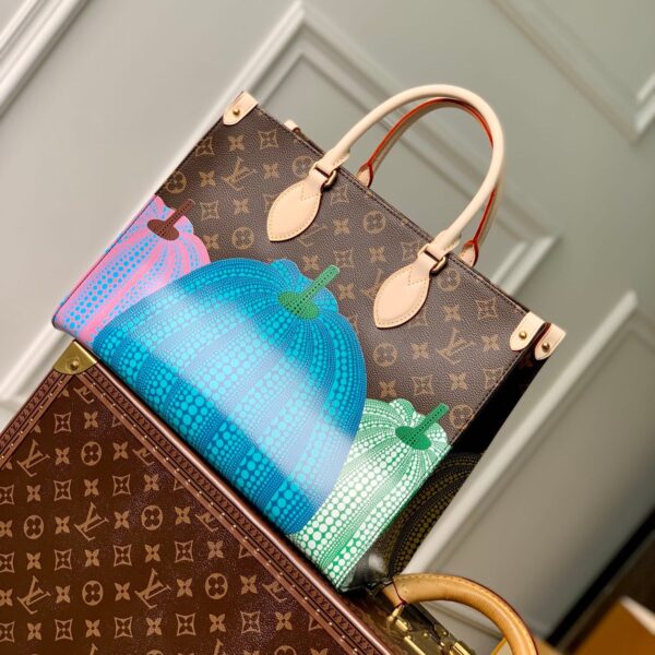 20230408_i1680952571_3768_1_jpg LV x YK ONTHEGO 35 IN BROWN MONOGRAM COATED CANVAS AND CALFSKIN PUMPKIN PATTERN