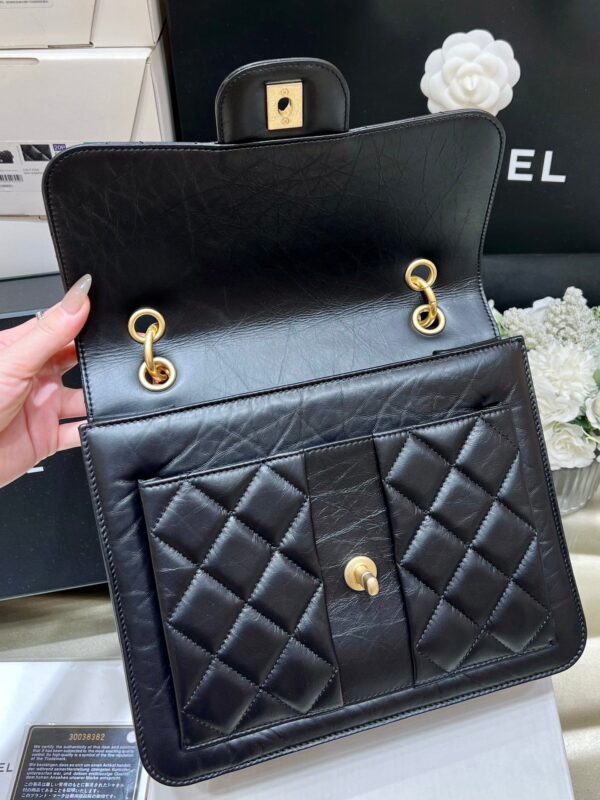 20230504_i1683166825_5011_4_jpg 25S CHANEL MEDIUM FLAP BAG 25 IN BLACK CALFSKIN GOLD HARDWARE