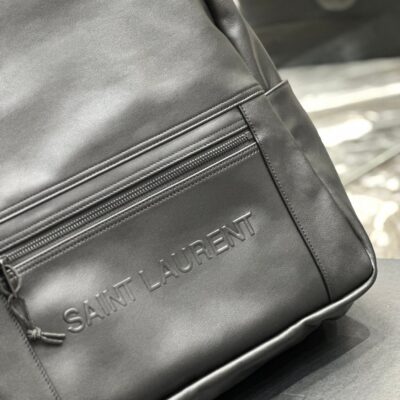 20230508_i1683552715_2183_3_jpg BACKPACK 37 IN ECHO GRAY CALFSKIN