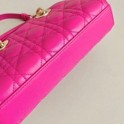 D-JOY BAG 22 IN HOT PINK LAMBSKIN